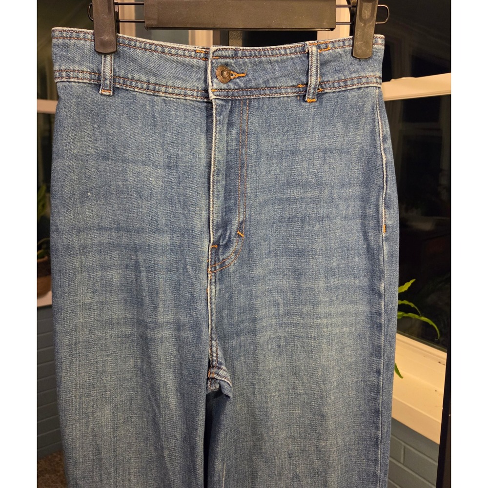 Free People We The Free High Waist Flare Jeans Distressed Hem Denim Blue Size 26 - Picture 2 of 10